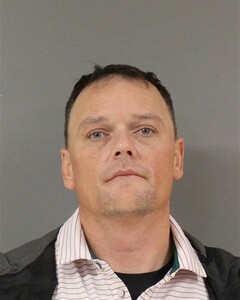 Mugshot of VINYARD, MARK